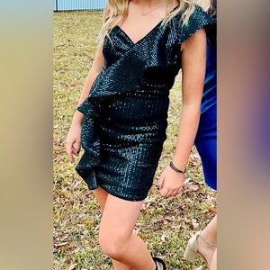 One shoulder emerald/black sequin dress